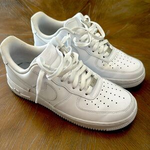 All white Air Force 1’s